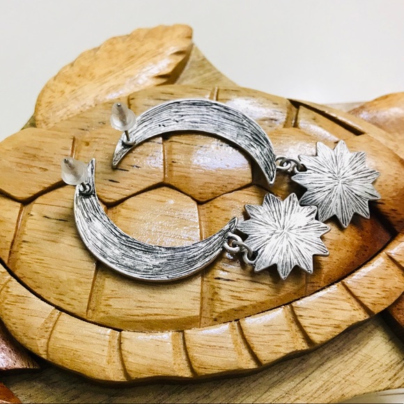 🌙Last pair!🌙Moon Goddess Earrings - Picture 4 of 8
